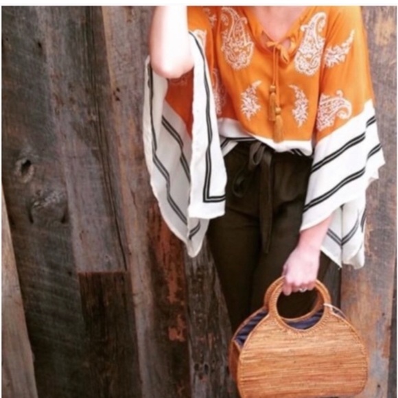 Anthropologie Floreat Sunglow embroidered paisley poncho top with art deco lines - Picture 12 of 12